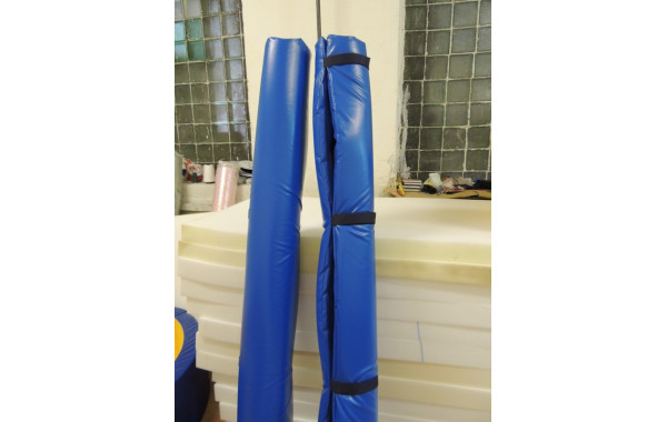 Мягкая защита на вертикальные штанги м/ф ворот Atlet IMP-A473 600_380