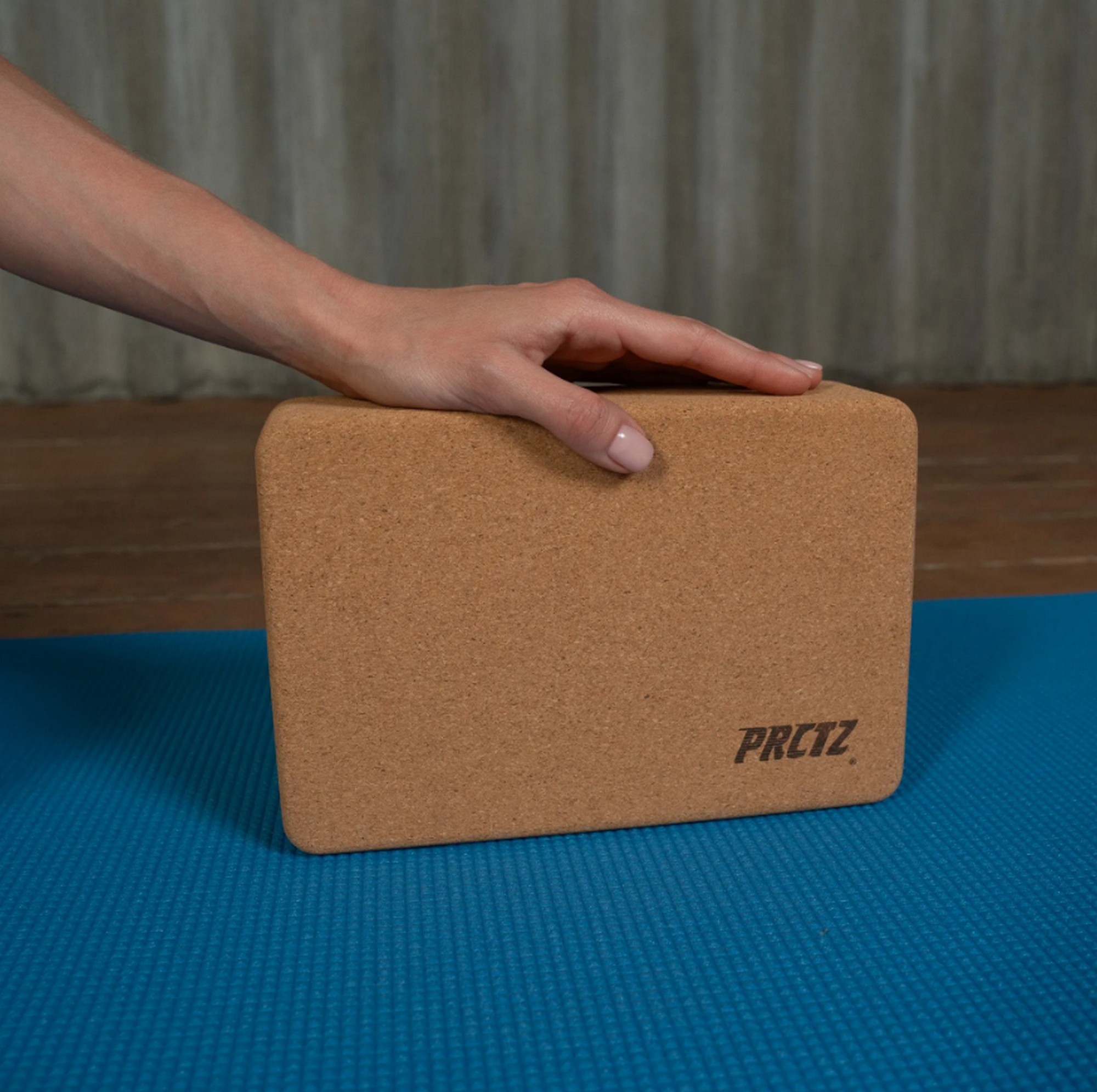 Блок для йоги PRCTZ CORK YOGA BLOCK PY6225 пробка 2000_1991