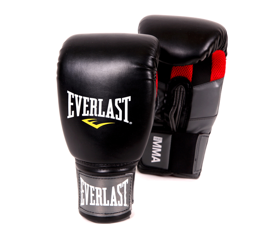Боксерские перчатки Everlast Clinch Strike 7412B 960_800